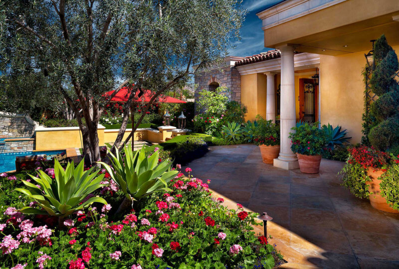 lush backyard landscape designs